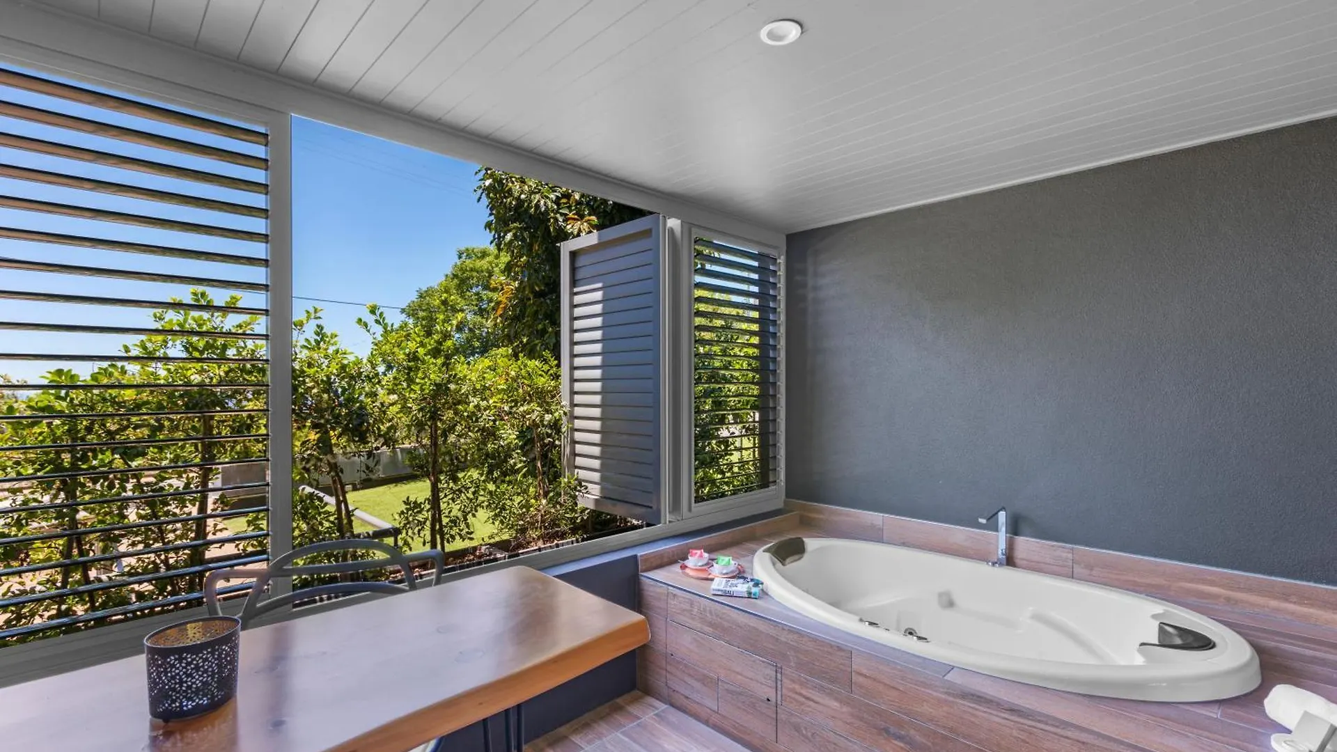Hotel Altitude On Montville
